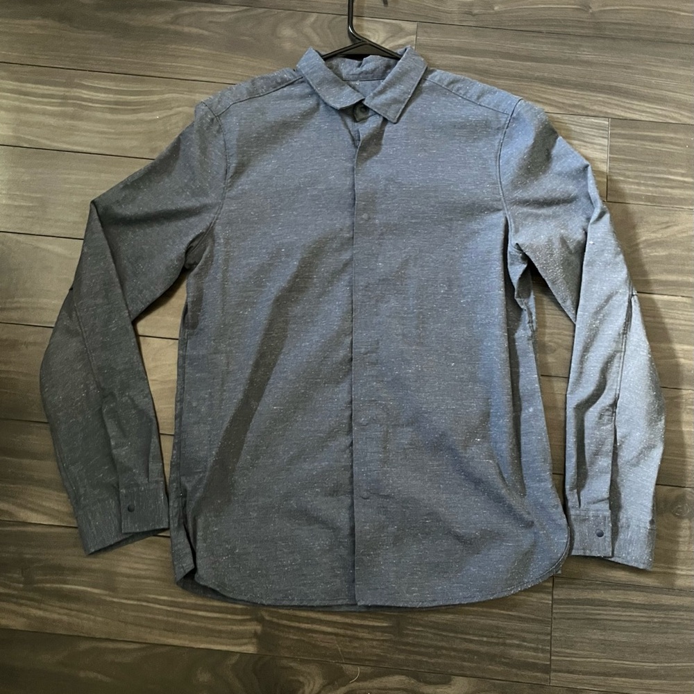 Men's Lululemon Gray Snap Button-Up Shirt with pockets - Large